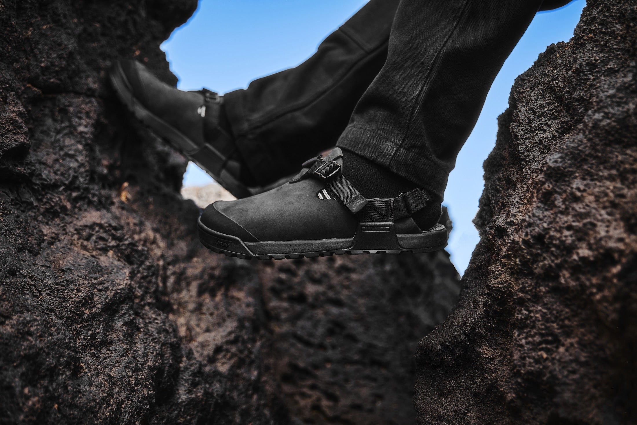 Mountain Clog - Nubuck Leather (Obsidian Dark Gray) - Image 4